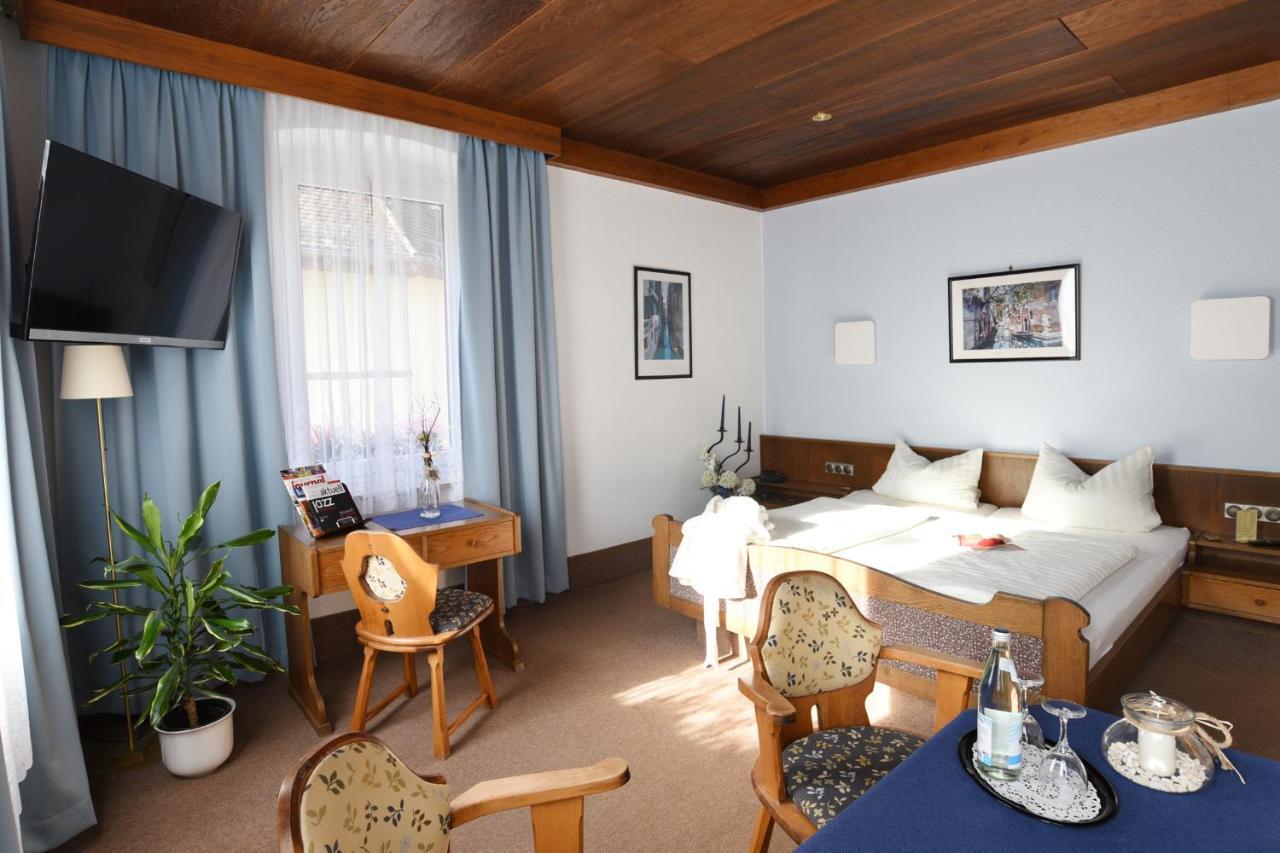 Gasthof & Hotel Goldener Hirsch Bad Berneck im Fichtelgebirge Exterior foto